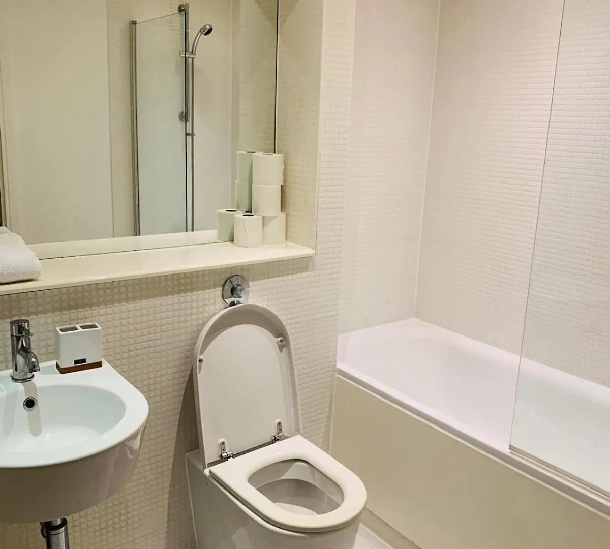 Ba Luxury Apartment London 0*,